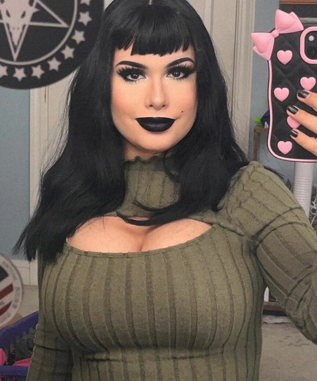 mariana labruja nice star img