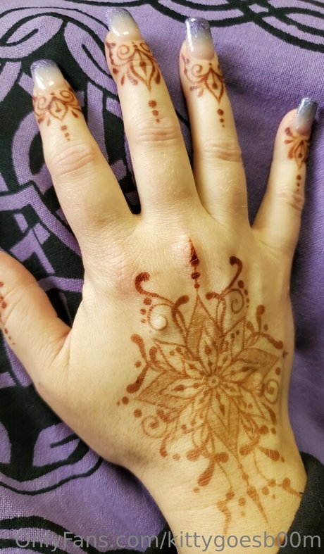 kittygoesb00m pornographic star images