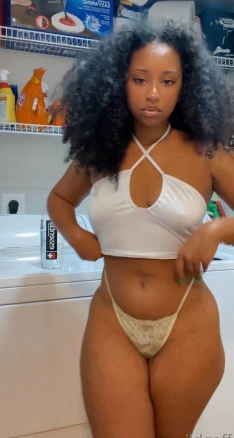 teen fake tits onlyfans nice pic