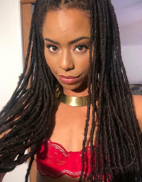 thekiranoir naked star image