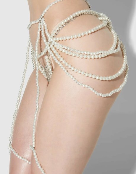 Miss Mosh model porn images