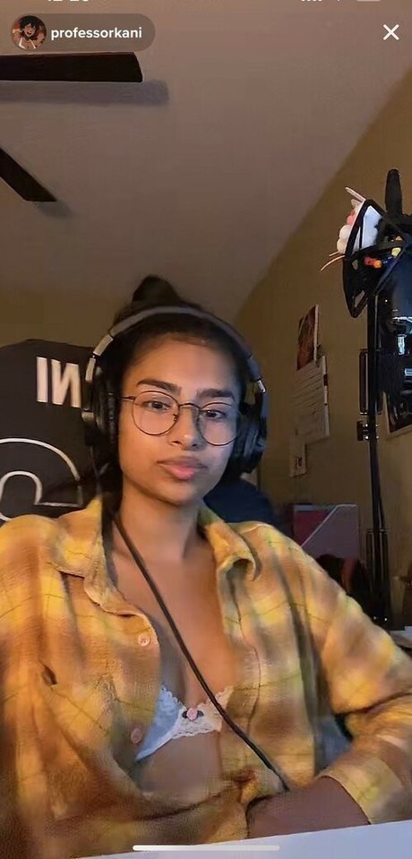 FaZe Kani pornstar erotic photos