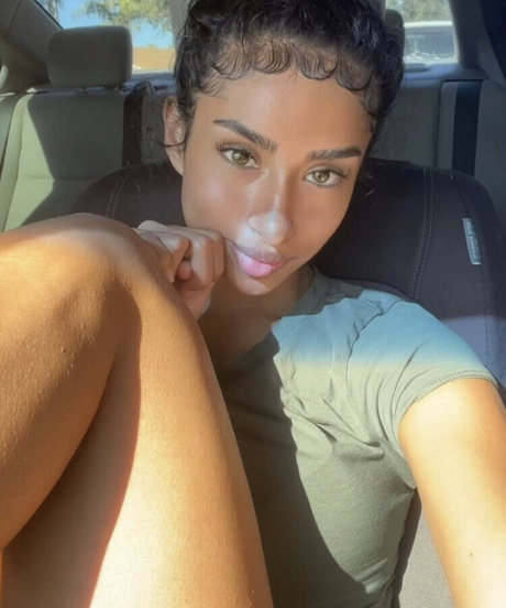 FaZe Kani erotic star pictures