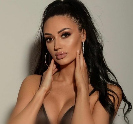 Angelficial nudes star image