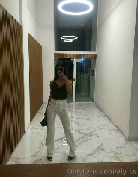 aly ts sexy model galleries
