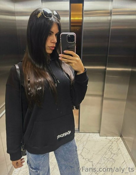 aly ts beautiful star pictures