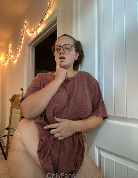 onlyfromsaraa beautiful model archive