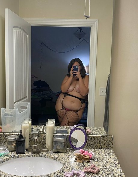 onlyfromsaraa pornstar hd pictures