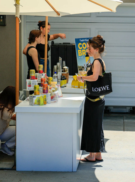 Kaitlyn Dever nice pornstar galleries