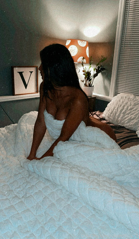 rubeeofficial pornographic model pics