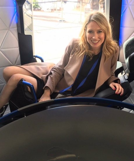 Sarah Cruddas model naked photos