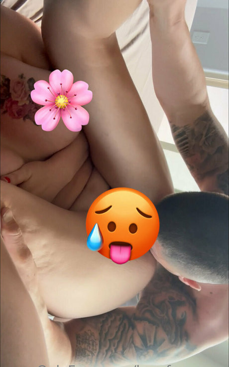 karafreepage nudes actress image