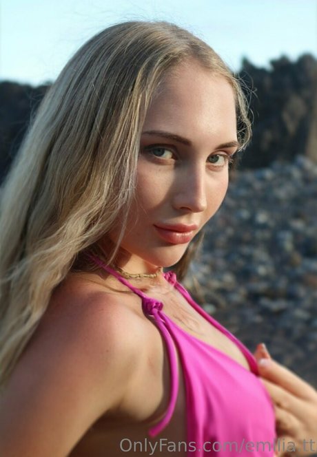 emilia tt xxx pornstar img