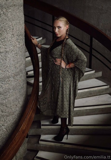 emilia tt pornstar img