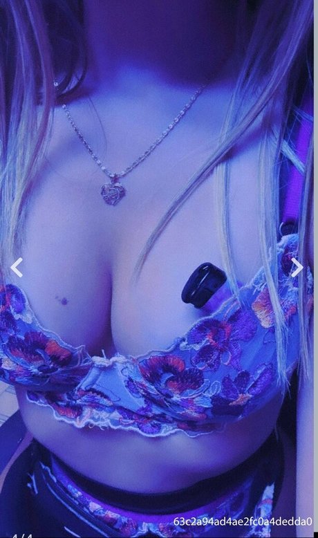 hzsamantha star exclusive photo