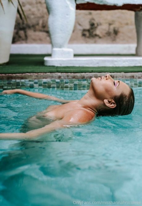 misshannahnicoleee star naked images