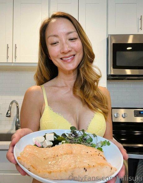 hiiisuki erotic model image