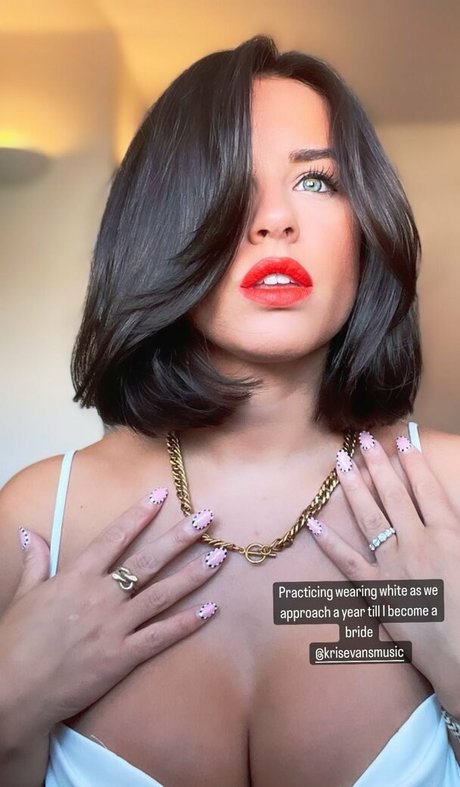 Georgia May Foote art star images