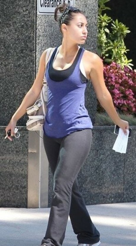 Francia Raisa model sex photos