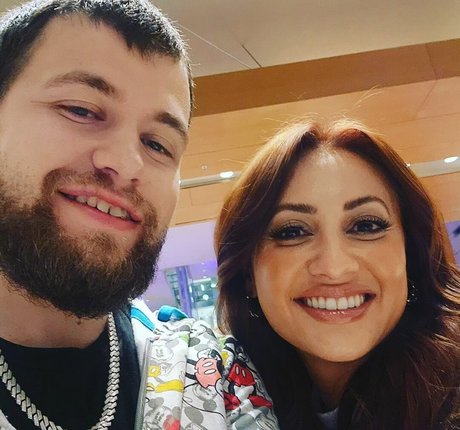 Francia Raisa star img