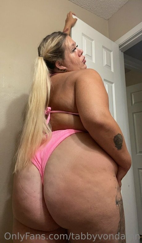 TabbyVonDAMN art star images