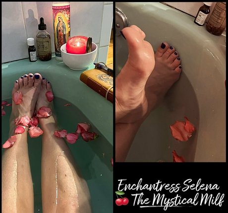 enchantressselenafree naked star picture