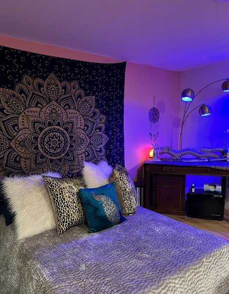 enchantressselenafree hot pornstar img