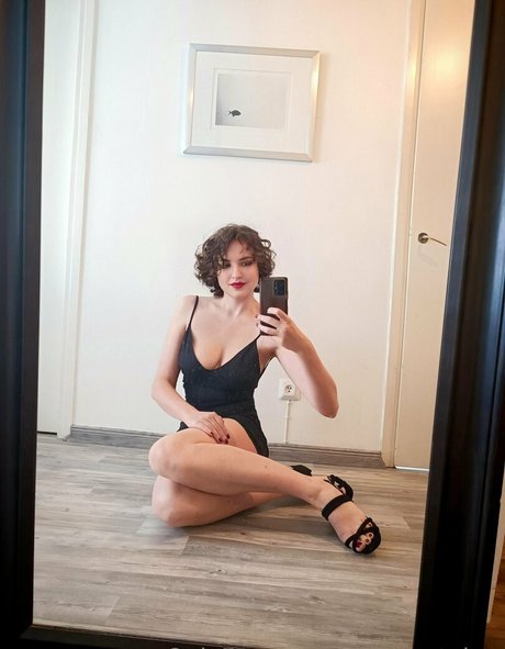 gera october pornstar beautiful picture