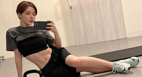 Eimi Fukada hd pornstar picture