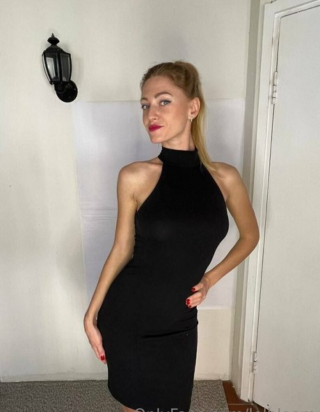 lelbloom sex actress photos