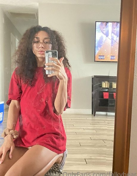 falkybear model erotic pictures