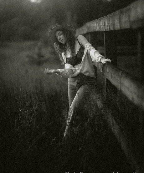 Bb onfire xxx model photo