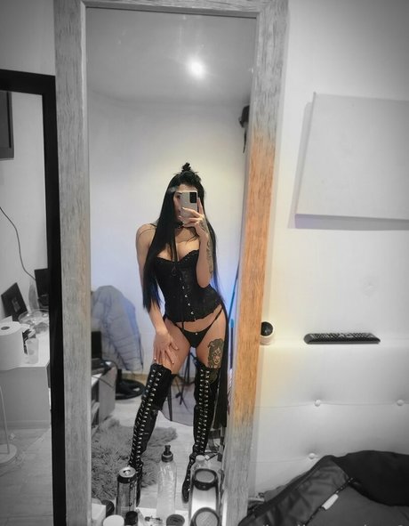 badbunnyhot1 star nudes image