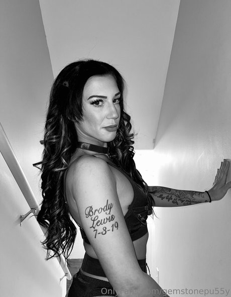 gemstonepu55y model sex pic