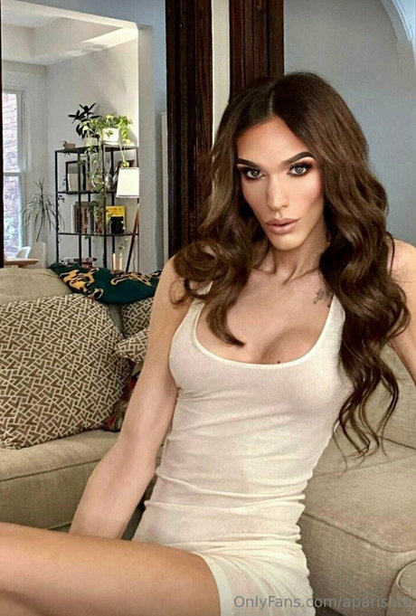 aparisi ts xxx pornstar image