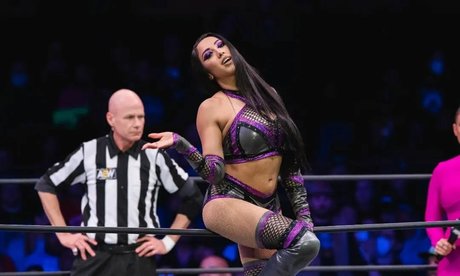 Leila Grey top model image