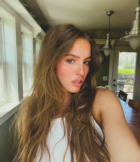 Sylvia Snyders model naked pictures