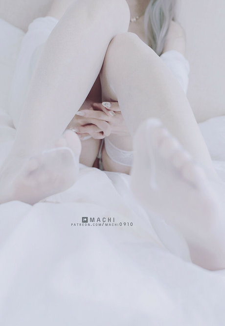 machi0910 hot actress pictures