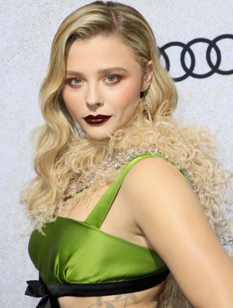 Chloe Grace Moretz top model galleries