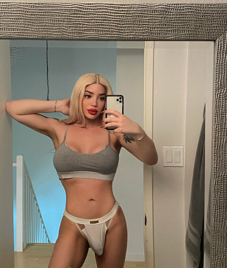 theonlyanaconda erotic model gallery