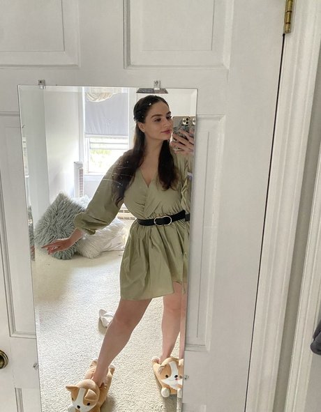 Elisabeth Marchini model erotic pictures