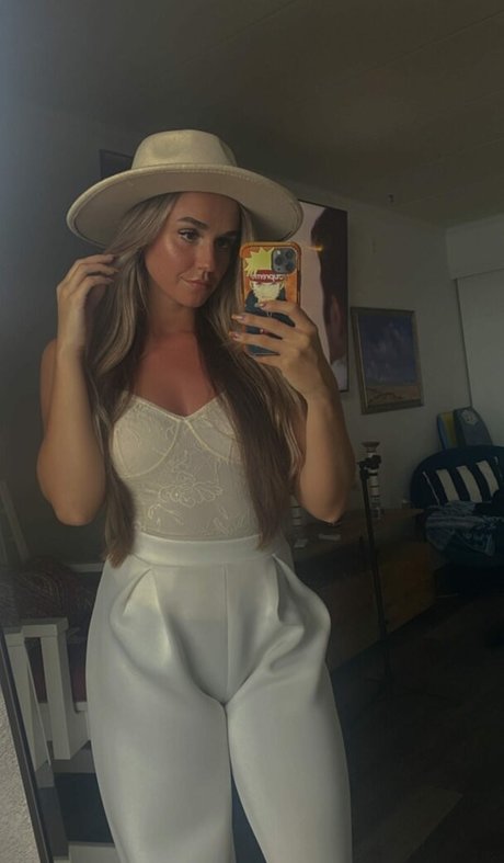 Gabby J David adult model picture