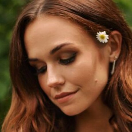 Gabby J David star best pic