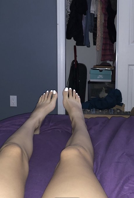 freakshow erotic actress picture