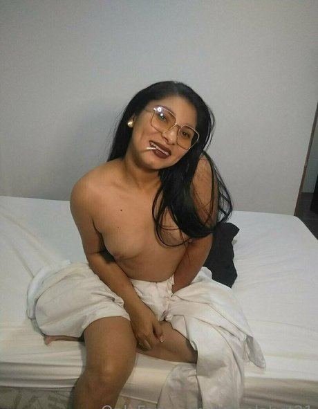 angelahot21 Profile pic