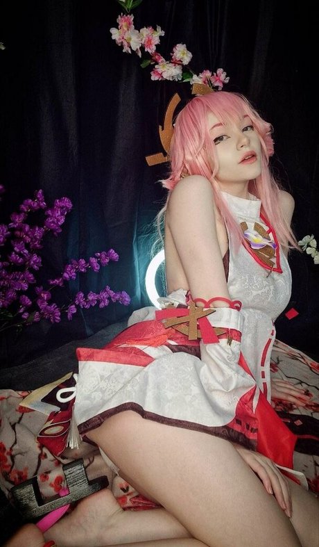 Linaneyeon model top archive