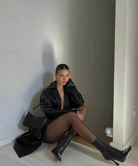 Doina Barbaneagra exclusive pornstar photo