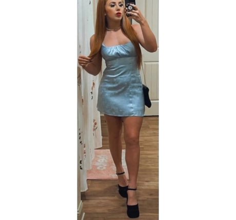 Isla Dawn model nice gallery