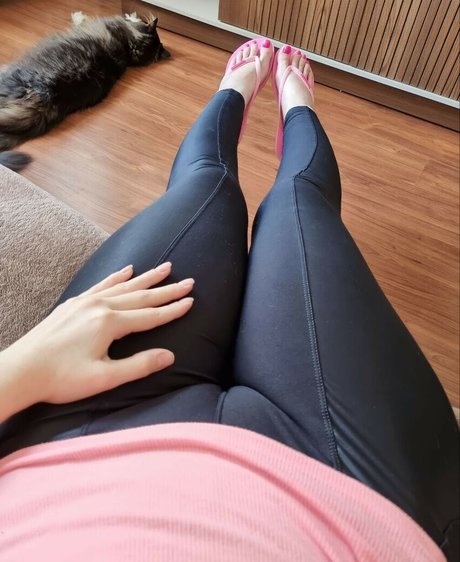 Prii feet star adult pic