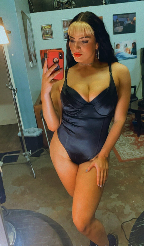 Steph De Lander pretty pornstar archive